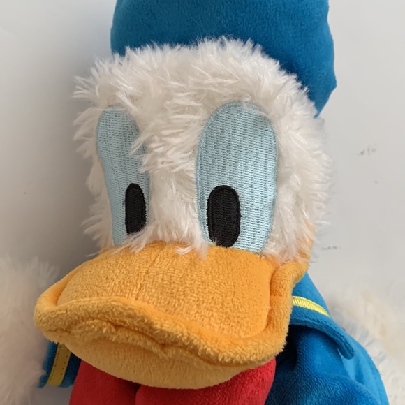 Disney’s Donald Duck, plush 15 inches excellent shape - Picture 2 of 9